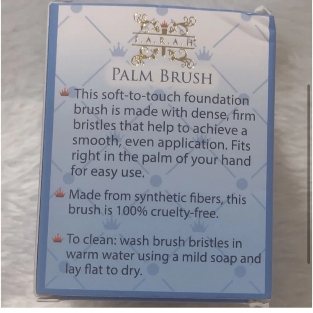 F.A.R.A.H Palm Brush Makeup Brush metallic Aqua